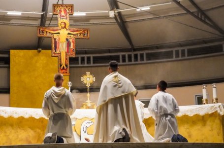PASNINKAS IR EUCHARISTIJA(Tėvas Slavko Barbaričius, OFM)