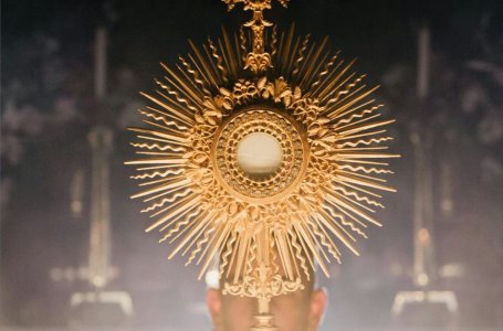 PASIRENGIMAS EUCHARISTIJAI(Tėvas Slavko Barbaričius, OFM)